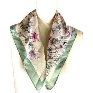 Bee Line Scarf Vintage Look Square 23" X 23" Green Pink Floral Butterfly